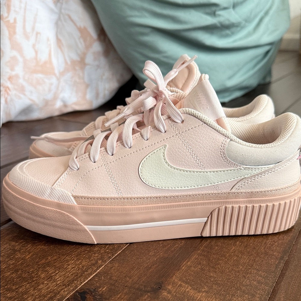 Nike Women's Light Pink Court Legacy Sneakers